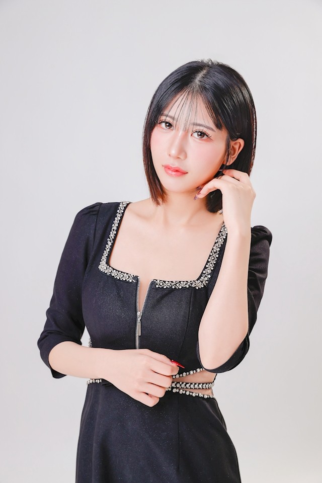 月詠 かれんプロフィール写真3